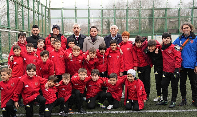 Başkan Aydın’dan Hüdavendigar Dikkaldırım Osmangazi SK’ya ziyaret