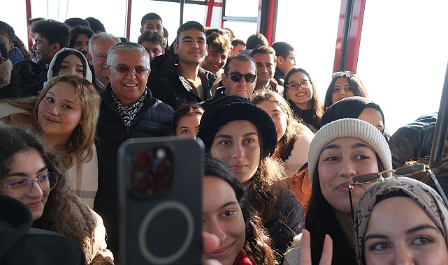 Başkan Topaloğlu’ndan kurs öğrencilerine teleferik eğlencesi