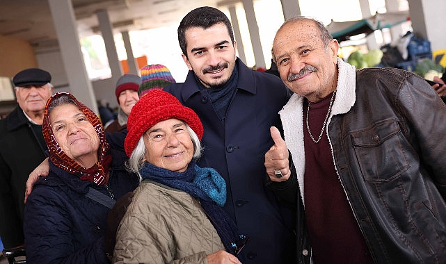 Hüseyin Can Güner: “Sokakta yurttaşlarımızın nabzını tutuyoruz, hem mahalle ile ilgili beklentilerini alıyoruz hem de fikirlerini dinliyoruz.”